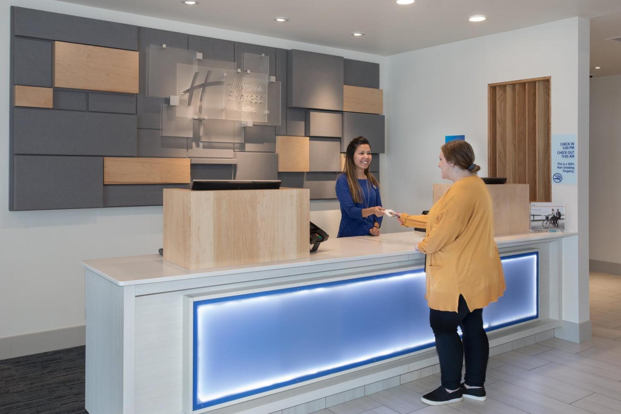 智选假日套房酒店-达科塔杜内斯 Dakota Dunes 外观 照片